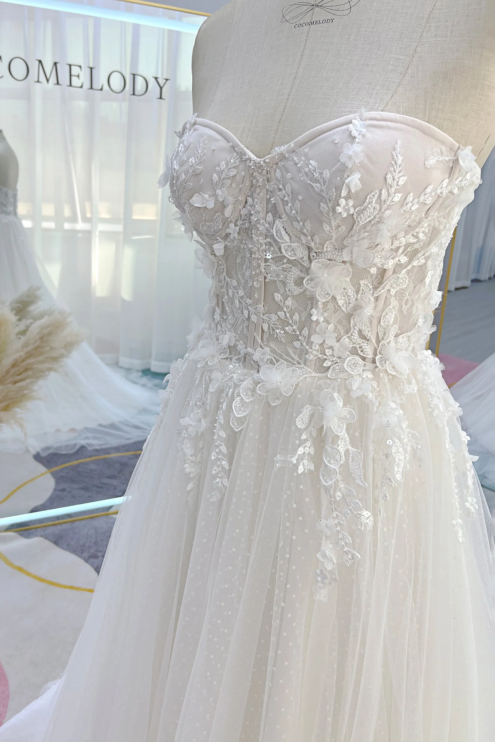 A-Line Court Train Lace Tulle Wedding Dress CW3225