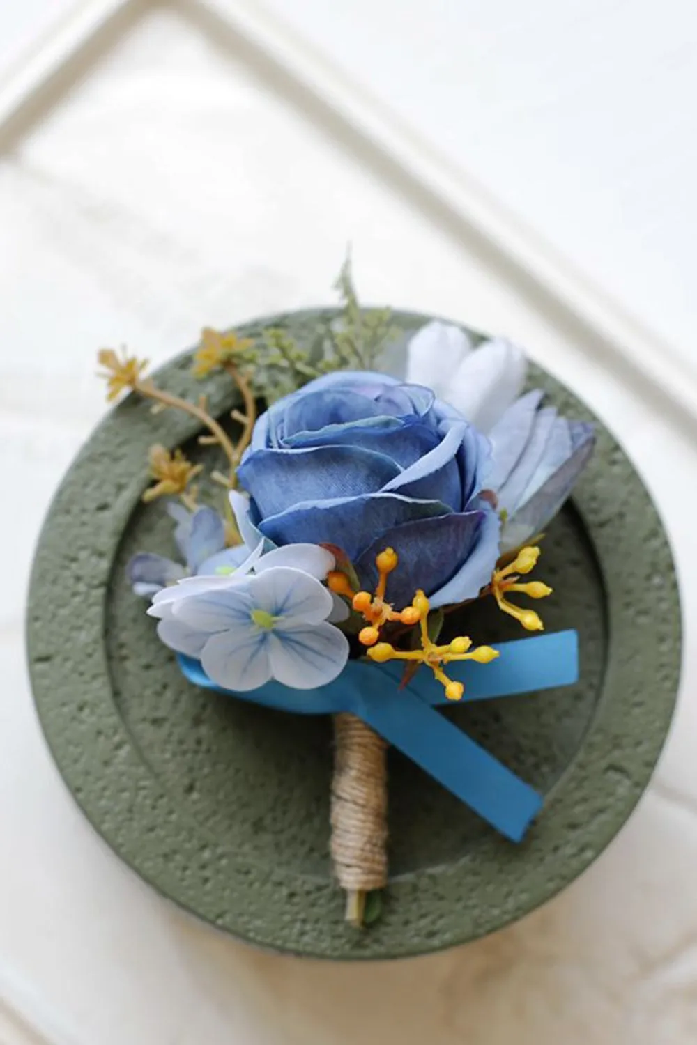 Apricot Prom Wrist Corsage and Men‘s Boutonniere For Wedding