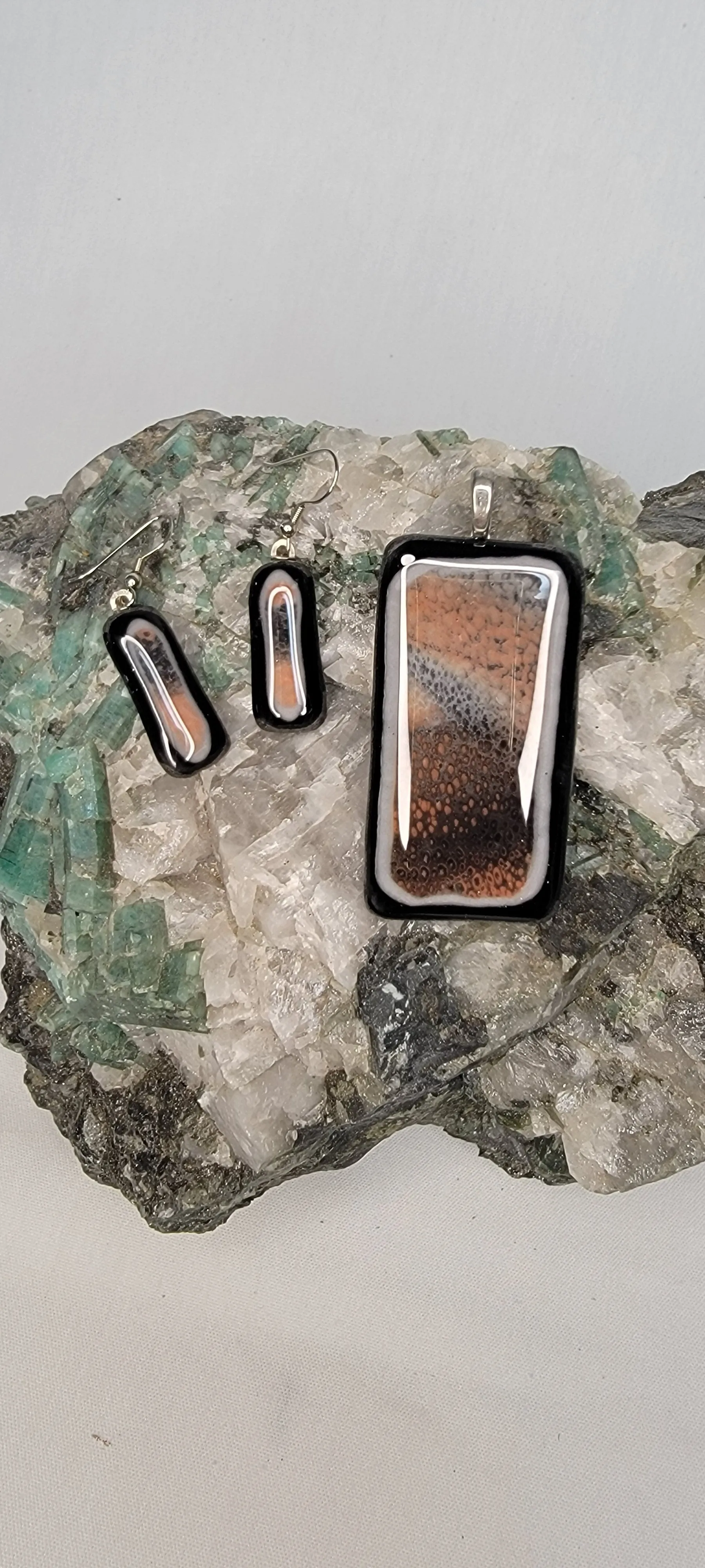 Black and Tan Dichroic Glass Jewelry Set