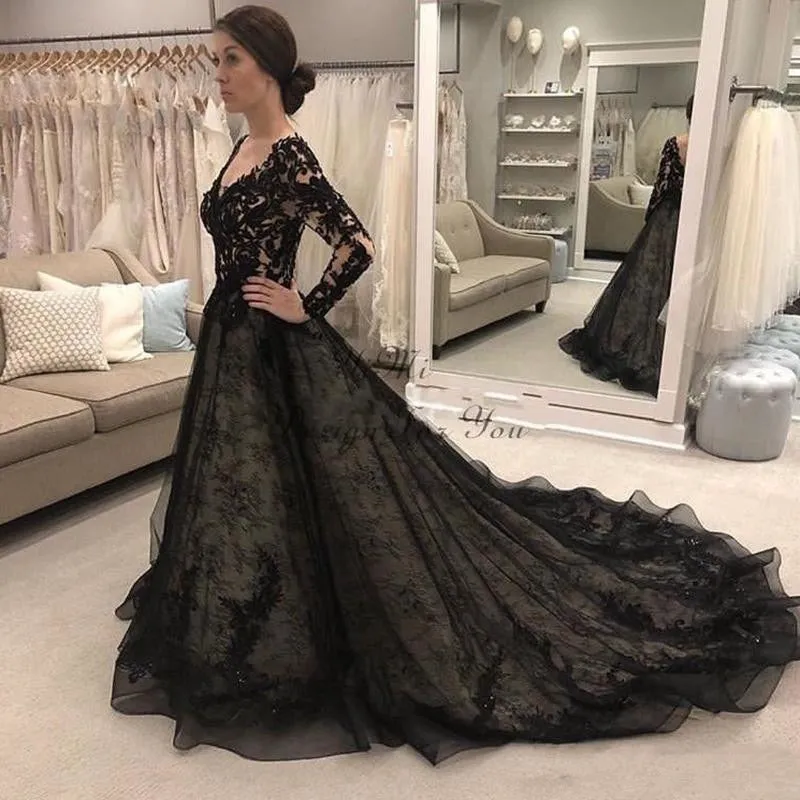 Black Gothic Wedding Dresses 2021 Long Sleeve V Neck Sweep Train Lace Illusion Bodice Garden Country Bridal Gowns robes de marié