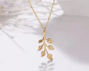 Leaf Pendant Necklace